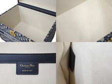 Load image into Gallery viewer, 新品同様 Christian Dior クリスチャンディオール トランク VESPA 946 07-BO-0261トップケース ネイビー ゴールド金具 中古 56327