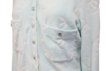 Load image into Gallery viewer, CHANEL シャネル ヴィンテージ 長袖シャツ ベロア 総柄 ココマーク ブルー サイズ 38 ココマーク ココボタン 中古 56543