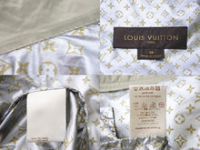 画像をギャラリービューアに読み込む, LOUIS VUITTON ルイヴィトン ジャケット ベージュ ナイロン サイズ38 RW061W WIJA03PJE シルバー金具 美品 中古 56563