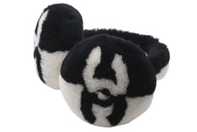 Load image into Gallery viewer, 極美品 CHANEL シャネル イヤーマフ シアリング ココマーク ブラック ホワイト AA7836B06521 中古 56578
