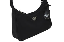 Load image into Gallery viewer, 極美品 PRADA プラダ ショルダーバッグ ホーボー RE-EDITION 1NE515 ナイロン ブラック シルバー金具 中古 56629