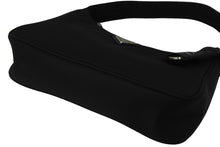 Load image into Gallery viewer, 極美品 PRADA プラダ ショルダーバッグ ホーボー RE-EDITION 1NE515 ナイロン ブラック シルバー金具 中古 56629