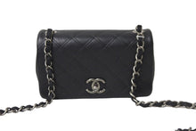 Load image into Gallery viewer, CHANEL シャネル コスモスライン ビコローレ カーフスキン ショルダーバッグ マトラッセ ブラック ココマーク シルバー 美品 中古 56671