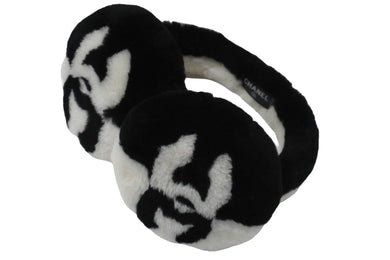 新品未使用　CHANEL イヤーマフ ブラック・ホワイト　耳あて　黒白 CHANEL（イヤーマフ）のフリマアイテム一覧