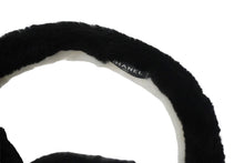 画像をギャラリービューアに読み込む, 極美品 CHANEL シャネル イヤーマフ シアリング ココマーク ブラック ホワイト AA7836B06521 中古 56680