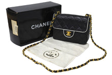 Load image into Gallery viewer, CHANEL シャネル ミニ マトラッセ バイカラー チェーン ショルダーバッグ 1番台 ココマーク ラムスキン 良品 中古 56698