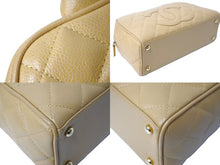 画像をギャラリービューアに読み込む, CHANEL シャネル マトラッセ キャビアスキン ミニ ボストンバッグ 8番台 ベージュ ココマーク ハンドバッグ 鞄 美品 中古 56701