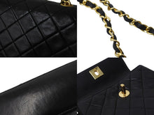Load image into Gallery viewer, CHANEL シャネル ミニ マトラッセ チェーン ショルダーバッグ 1番台 ラムスキン ゴールド金具 ココマーク 美品 中古 56718