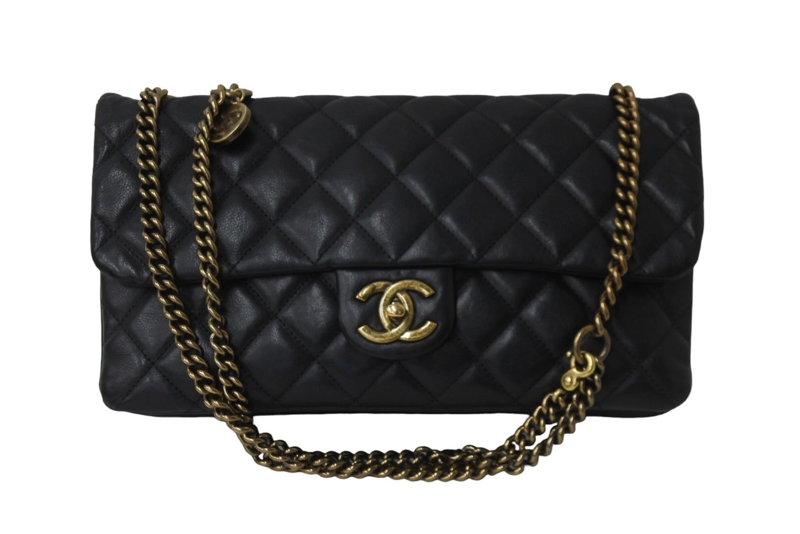 極美品 CHANEL シャネル チェーンショルダーバッグ マトラッセ 18番台 ラムスキン ブラック ゴールド金具 中古 56755 –  Casanova Vintage