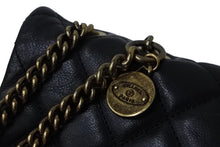 画像をギャラリービューアに読み込む, 極美品 CHANEL シャネル チェーンショルダーバッグ マトラッセ 18番台 ラムスキン ブラック ゴールド金具 中古 56755