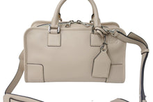 画像をギャラリービューアに読み込む, LOEWE ロエベ 2WAYハンドバッグ アマソナ28 アナグラム レザー ベージュ シルバー金具 美品 中古 56863