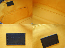 Load image into Gallery viewer, 極美品 GOYARD ゴヤール ヨナGM ショルダーバッグ ブラック レザー コーティングキャンバス シルバー金具 中古 56891