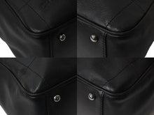 画像をギャラリービューアに読み込む, 極美品 CHANEL シャネル チョコバー ミニ ボストンバッグ 8番台 キャビアスキン ブラック ココマーク シルバー金具 鞄 中古 56914