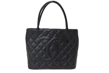 画像をギャラリービューアに読み込む, CHANEL シャネル 復刻トート 6番台 ハンドバッグ トート ココマーク キャビアスキン ブラック シルバー金具 美品 中古 56918