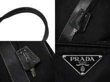 Load image into Gallery viewer, PRADA プラダ ハンドバッグ トライアングルロゴ ブラック シルバー金具 ナイロン レザー 良品 中古 56963