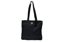 Load image into Gallery viewer, PRADA プラダ トートバッグ ハンドバッグ トライアングルロゴ ブラック シルバー金具 ナイロン 美品 中古 56972