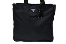 Load image into Gallery viewer, PRADA プラダ トートバッグ ハンドバッグ トライアングルロゴ ブラック シルバー金具 ナイロン 美品 中古 56972