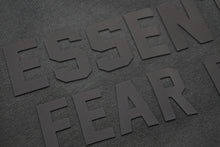 Load image into Gallery viewer, FEAR OF GOD ESSENTIALS フィア オブ ゴッド エッセンシャルズ パーカー スウェット ブラック サイズXL 美品 中古 57057