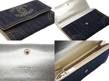 Load image into Gallery viewer, CHANEL シャネル 二つ折り財布 スパークリングデニム ココマーク 10番台 2006年 キャンバス インディゴ ゴールド 美品 中古 57166