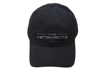 Load image into Gallery viewer, 極美品 VETEMENTS ヴェトモン ベースボールキャップ 帽子 ロゴ UE51CA200B 2021SS ブラック コットン 中古 57332