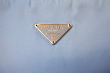 画像をギャラリービューアに読み込む, PRADA プラダ テスート ナイロン アクセサリーポーチ 水色 MV633 ハンドバッグ トライアングルロゴ ミニバッグ 美品 中古 57462