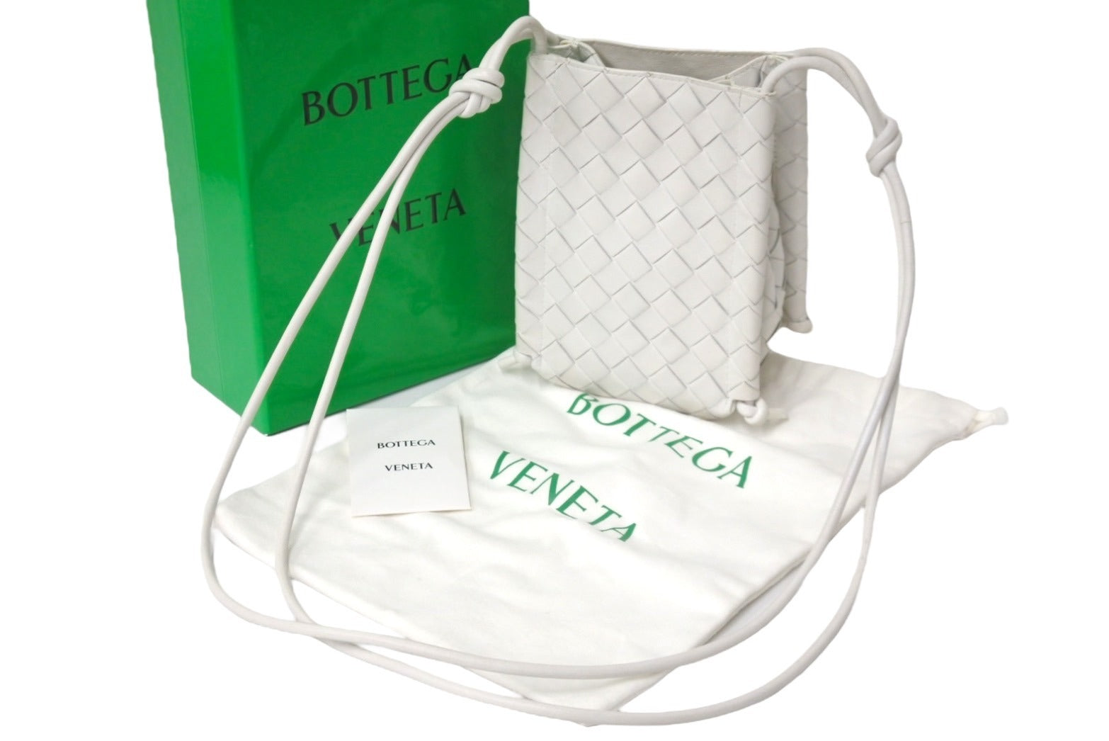 Bottega Veneta ターコイズ ダブルノット　ミニバッグ　未使用 Bottega Veneta ターコイズ ダブルノット ミニバッグ 未使用