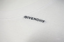 Load image into Gallery viewer, GIVENCHY ジバンシィ 半袖Ｔシャツ 総柄 ロゴ コットン ホワイト BM716R3YE4 2023AW 美品 中古 57706