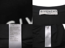 Load image into Gallery viewer, Givenchy ジバンシー 半袖Ｔシャツ トップス ロゴプリント ロゴ金具 コットン ブラック ホワイト シルバー金具 美品 中古 57708