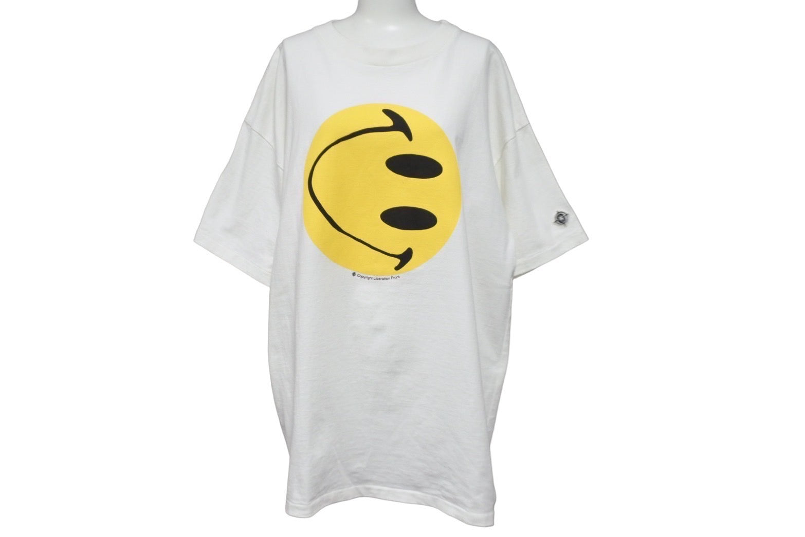 READY MADE レディメイド 半袖Ｔシャツ CLF SIMILE TEE RE-CO-WH-00-00-201 スマイルTシャツ 美品 中古  57716 – Casanova Vintage