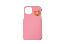 Load image into Gallery viewer, 新品未使用品 MCM エムシーエム スマホケース カードケース付き iPhone12 MXECSSX01 ピンク レザー ゴールド金具 中古 57770