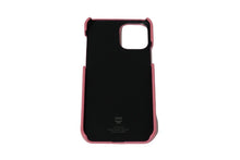 Load image into Gallery viewer, 新品未使用品 MCM エムシーエム スマホケース カードケース付き iPhone12 MXECSSX01 ピンク レザー ゴールド金具 中古 57770
