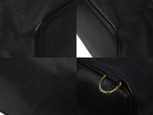 Load image into Gallery viewer, CHANEL シャネル 巾着ショルダーバッグ デカココマーク 1番台 キャビアスキン ブラック ゴールド金具 美品 中古 57790