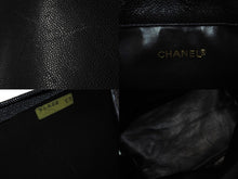Load image into Gallery viewer, CHANEL シャネル 巾着ショルダーバッグ デカココマーク 1番台 キャビアスキン ブラック ゴールド金具 美品 中古 57790