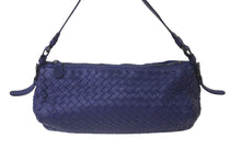 Load image into Gallery viewer, BOTTEGAVENETA ボッテガヴェネタ ショルダーバッグ イントレチャート BO1028601 ネイビー マットブラック金具 美品 中古 57872