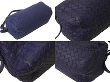 Load image into Gallery viewer, BOTTEGAVENETA ボッテガヴェネタ ショルダーバッグ イントレチャート BO1028601 ネイビー マットブラック金具 美品 中古 57872