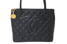 画像をギャラリービューアに読み込む, CHANEL シャネル ハンドバッグ 復刻トート キャビアスキン マトラッセ ココマーク 5番台 ゴールド金具 美品 中古 57971