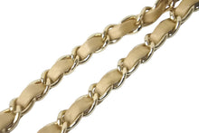 Load image into Gallery viewer, CHANEL シャネル チェーンショルダーバッグ 8番台 マトラッセ 25 Wフラップ ラムスキン ベージュ ゴールド金具 美品 中古 57977