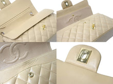 Load image into Gallery viewer, CHANEL シャネル チェーンショルダーバッグ 8番台 マトラッセ 25 Wフラップ ラムスキン ベージュ ゴールド金具 美品 中古 57977
