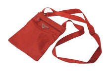 Load image into Gallery viewer, PRADA プラダ ショルダーバッグ ミニサコッシュ 三角ロゴプレート ポシェット ナイロン レッド シルバー金具 美品 中古 58035