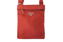 Load image into Gallery viewer, PRADA プラダ ショルダーバッグ ミニサコッシュ 三角ロゴプレート ポシェット ナイロン レッド シルバー金具 美品 中古 58035