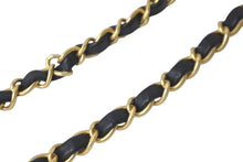 画像をギャラリービューアに読み込む, CHANEL シャネル ショルダーバッグ ミニマトラッセ ココマーク 格⼦柄 ムートン ツイード ブラック 30番台 美品 中古 58179