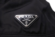 Load image into Gallery viewer, PRADA プラダ バケットハット 帽子 ブラック ナイロン 三角ロゴプレート サイズL 良品 中古 58190