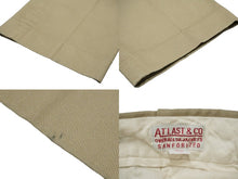 画像をギャラリービューアに読み込む, AtLast&amp;Co アットラスト チノパンツ タックパンツ ベージュ コットン ボタンフライ ベルトループ付き 美品 中古 58245