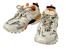 画像をギャラリービューアに読み込む, BALENCIAGA バレンシアガ スニーカー Track トラック エンボスロゴ 542023 ホワイト オレンジ サイズ42 良品 中古 58374