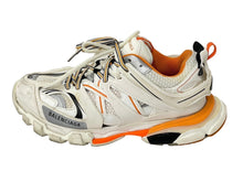 画像をギャラリービューアに読み込む, BALENCIAGA バレンシアガ スニーカー Track トラック エンボスロゴ 542023 ホワイト オレンジ サイズ42 良品 中古 58374