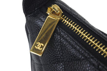 画像をギャラリービューアに読み込む, 極美品 CHANEL シャネル 月見型 ワンショルダーバッグ ポーチ キャビアスキン 9番台 ブラック 中古 58429