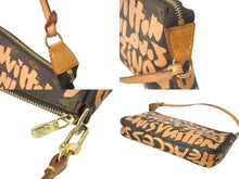 画像をギャラリービューアに読み込む, LOUIS VUITTON ルイヴィトン ハンドバッグ ポシェットアクセソワ―ル モノグラム グラフィティ M92193 ゴールド 美品 中古 58462