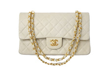 画像をギャラリービューアに読み込む, CHANEL シャネル マトラッセ 25cm Wフラップチェーン ショルダーバッグ ベージュ 4番台 ココマーク ラムスキン 美品 中古 58479