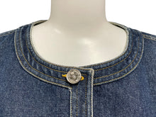 Load image into Gallery viewer, CHANEL シャネル デニムベスト クロップド ココマークボタン P06833V04732 インディゴ シルバー サイズ40 美品 中古 58487