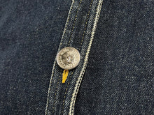Load image into Gallery viewer, CHANEL シャネル デニムベスト クロップド ココマークボタン P06833V04732 インディゴ シルバー サイズ40 美品 中古 58487